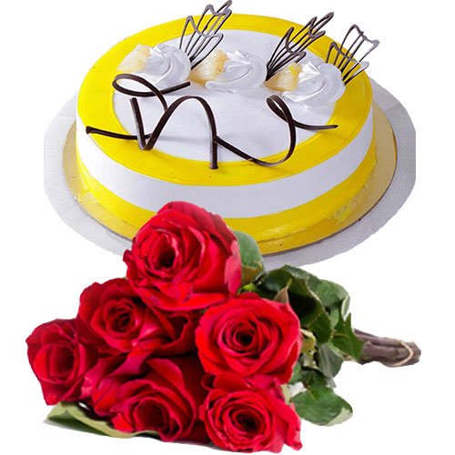 pineapple-cake-with-cream-in-round-6-roses
