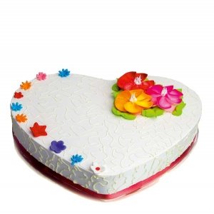 White Heart Fondant Cake